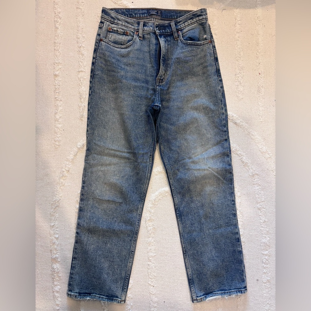 Abercrombie High Rise Straight Jeans